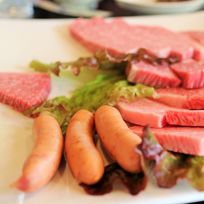 【アルバイト採用成功事例】weban・LINEバイト、杉並区・高円寺のおしゃれ焼肉店でスタッフ2名採用!